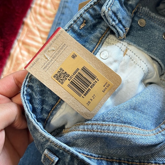 Levis mom jeans - Picture 7 of 10